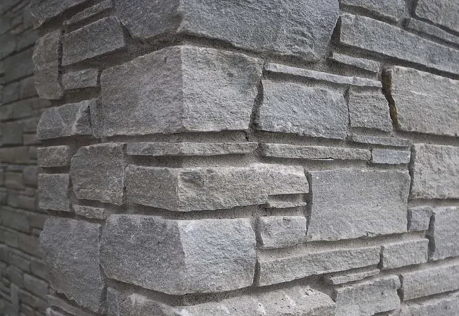 Obkladový řádkový kámen North Grey - 3 - 5 cm  rohový díl